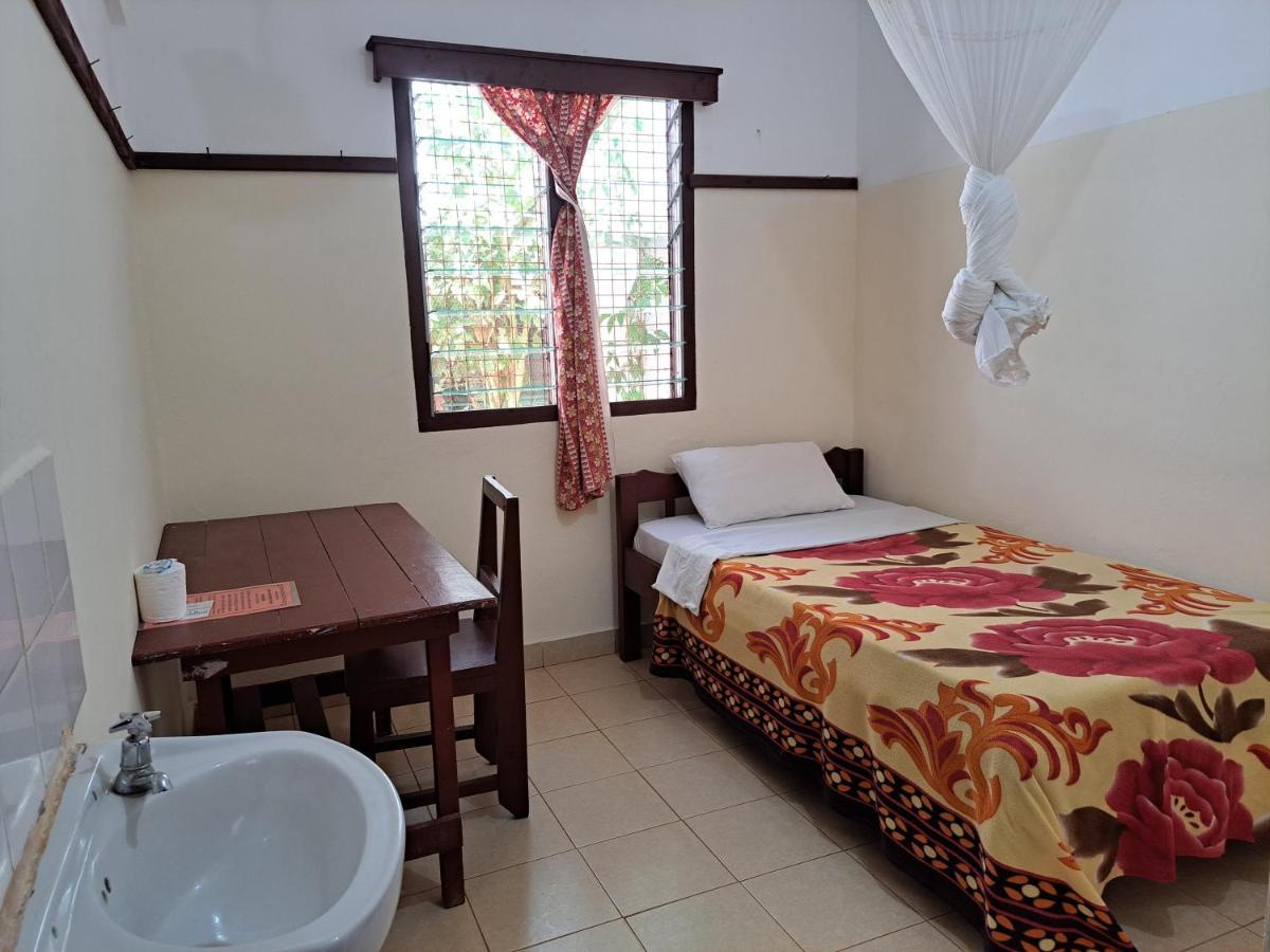 Kwale Golden Guest House Extérieur photo